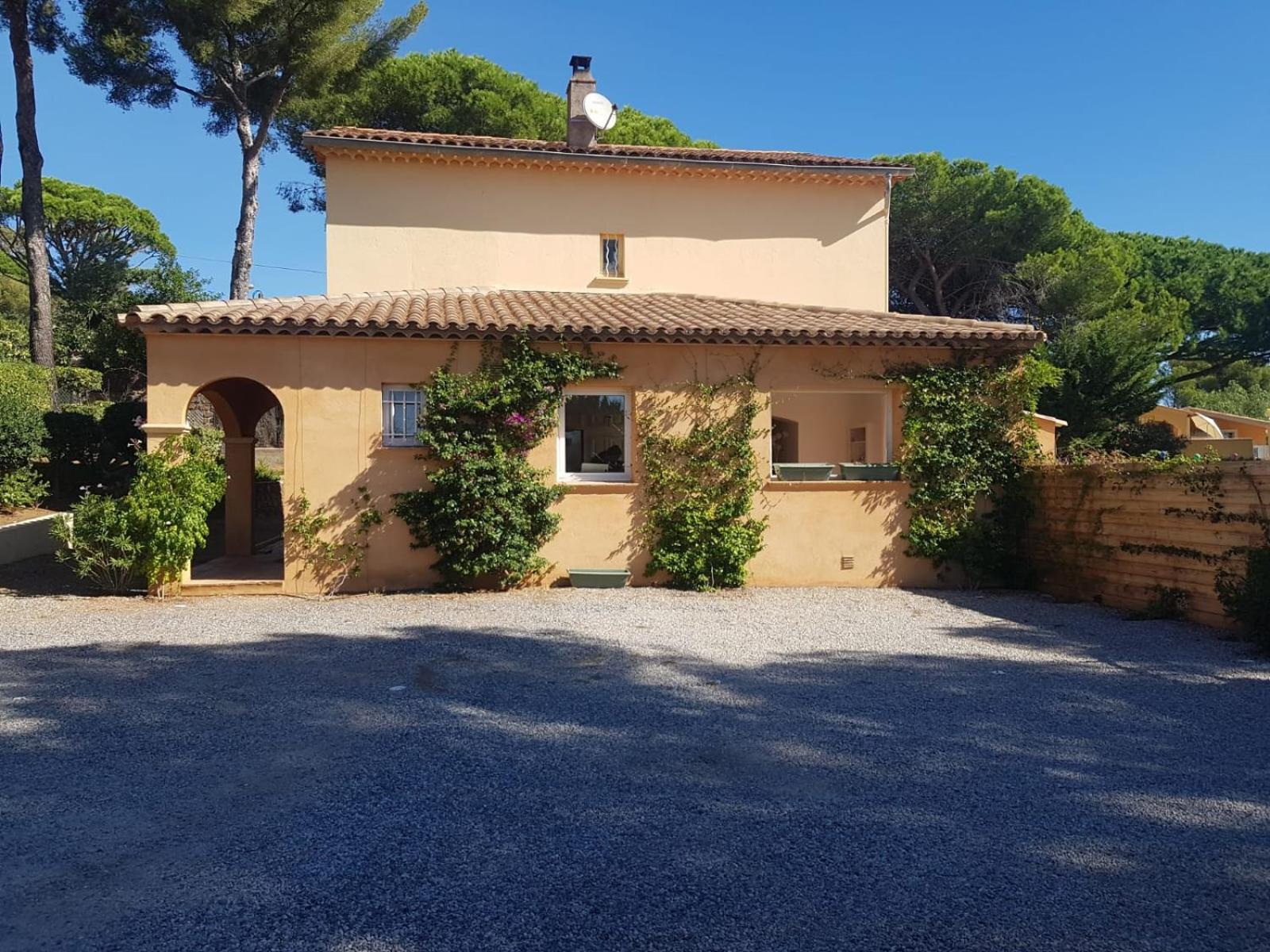 Villa Esmeralda Adults Only Les Issambres Exterior photo