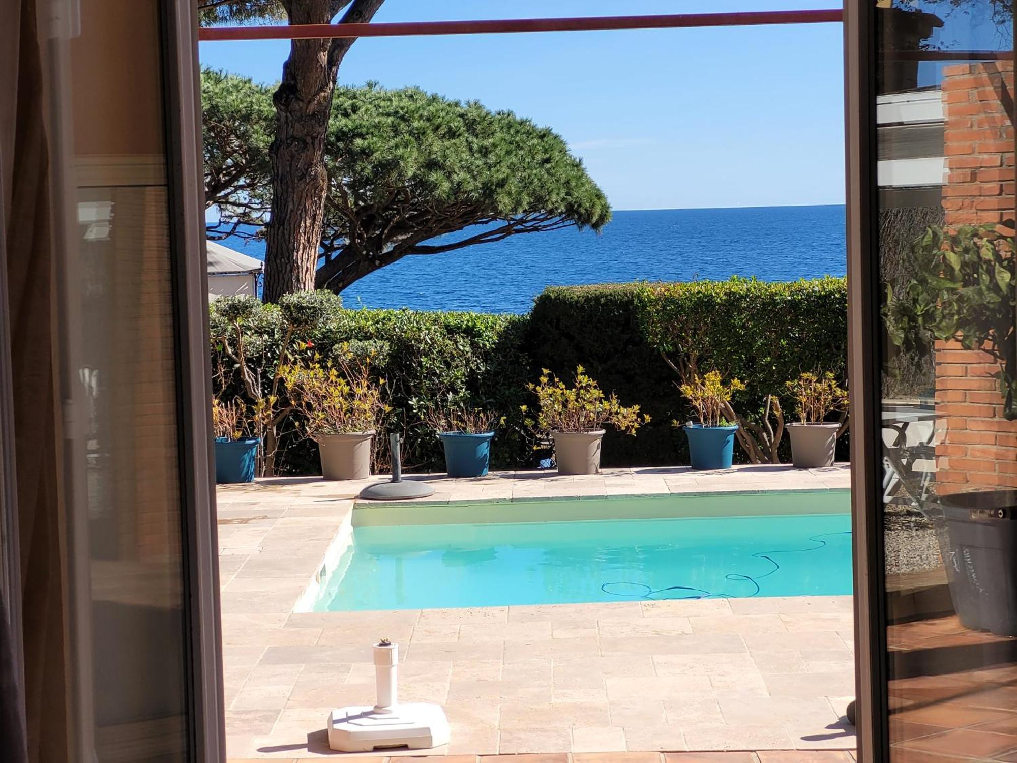 Villa Esmeralda Adults Only Les Issambres Room photo