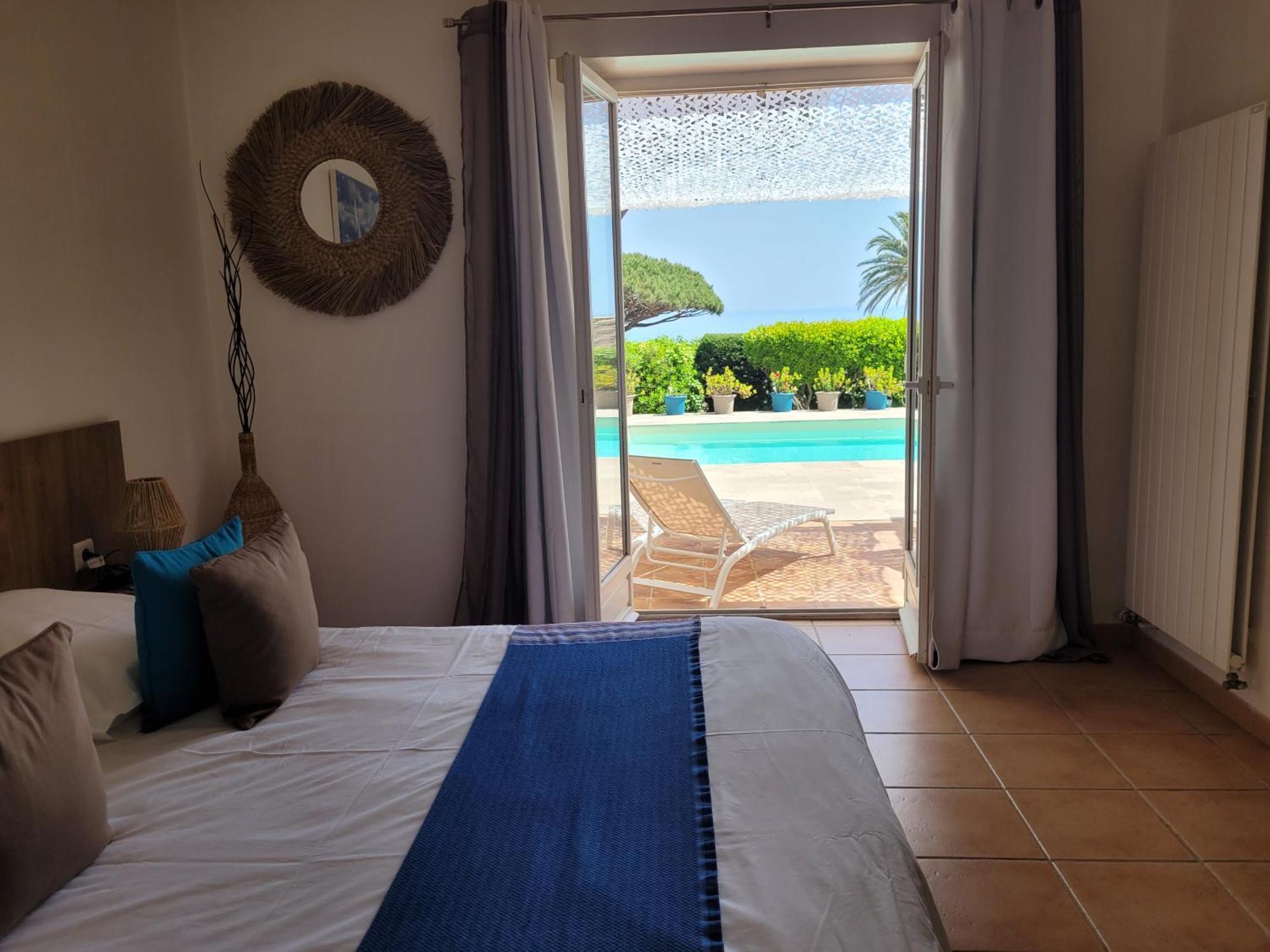 Villa Esmeralda Adults Only Les Issambres Room photo